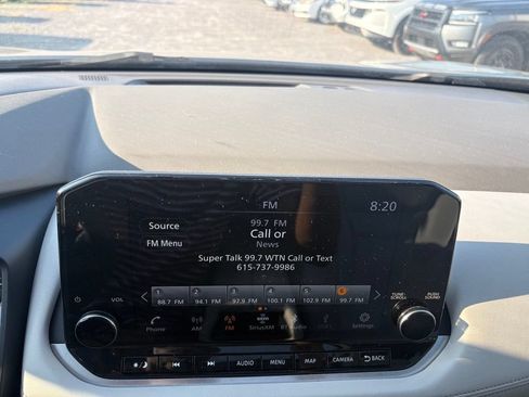 Used 2023 Nissan Rogue SL w/ SL Premium Package FWD image 18