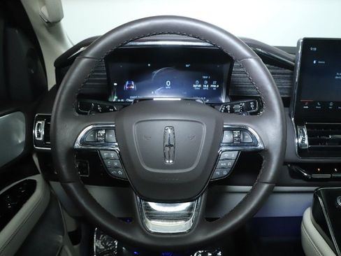 Used 2024 Lincoln Navigator Black Label AWD/4WD image 22
