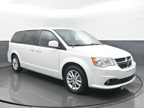 Used 2020 Dodge Grand Caravan SE image 7