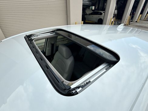 Certified 2023 Honda HR-V EX-L image 16