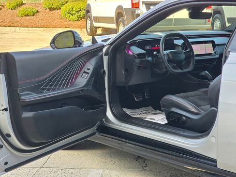 Used 2024 Dodge Charger Daytona Scat Pack w/ Plus Group AWD/4WD image 25