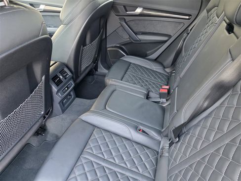 Used 2023 Audi SQ5 Premium Plus w/ Premium Plus Package image 21