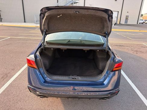 Used 2024 Nissan Altima 2.5 SR FWD image 11