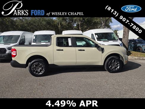 Used 2024 Ford Maverick XLT image 3