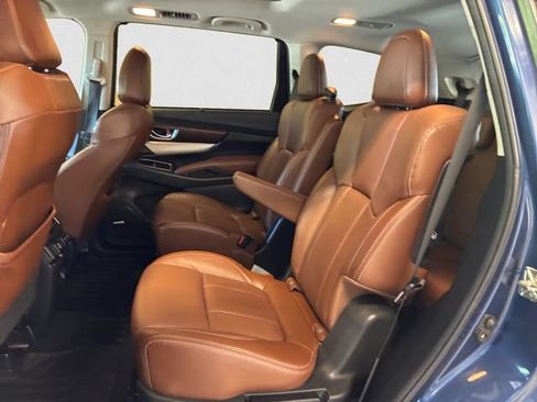 Used 2019 Subaru Ascent Touring AWD/4WD image 14