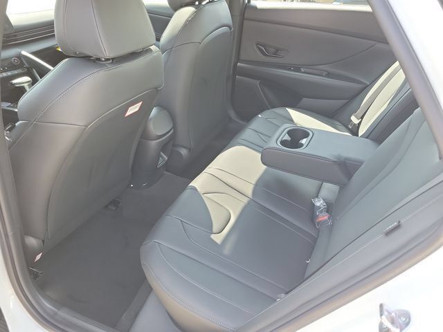 New 2026 Hyundai Elantra SEL Sport FWD image 26
