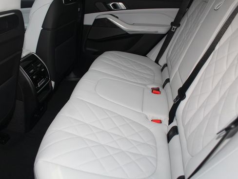 Used 2026 BMW X5 xDrive40i w/ Climate Comfort Package AWD/4WD image 22