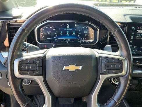 Used 2022 Chevrolet Silverado 1500 LTZ AWD/4WD image 19