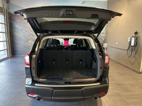 Used 2023 Subaru Ascent Premium w/ Convenience Package AWD/4WD image 28