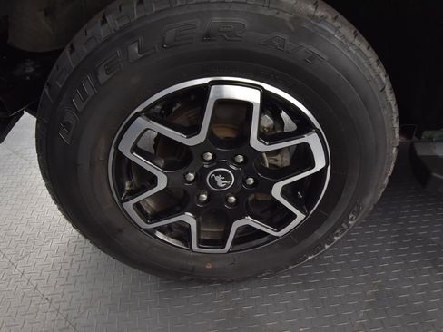 Used 2023 Ford Bronco Outer Banks image 13