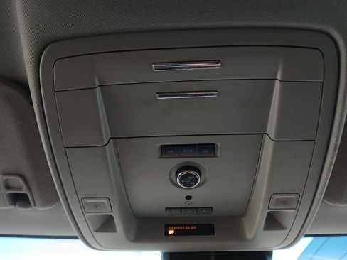 Used 2020 Chevrolet Suburban LT image 7