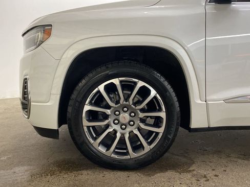 Used 2022 GMC Acadia Denali w/ Denali Ultimate Package image 11