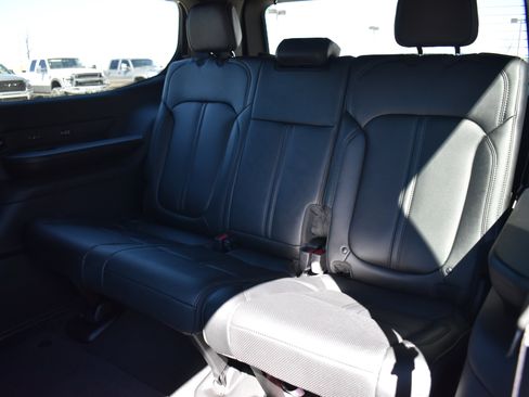 New 2026 Jeep Grand Wagoneer Limited AWD/4WD image 22
