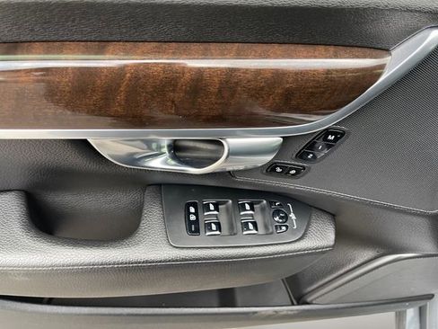 Used 2018 Volvo S90 T5 Momentum w/ Momentum Plus Package image 17