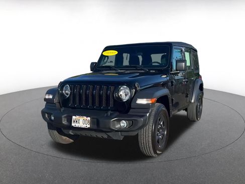 Used 2023 Jeep Wrangler Sport image 4