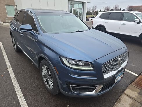 Used 2019 Lincoln Nautilus Select image 1