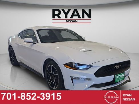 Used 2023 Ford Mustang Coupe image 9