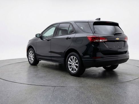 Used 2025 Chevrolet Equinox LT FWD image 6