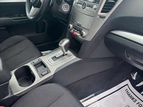 Used 2011 Subaru Legacy 2.5i Premium image 9