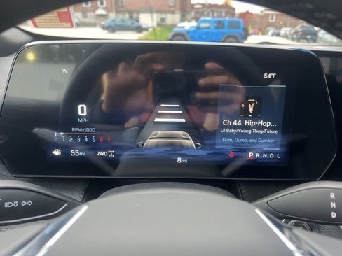 New 2026 Chevrolet Equinox LT w/ Convenience Package II image 32