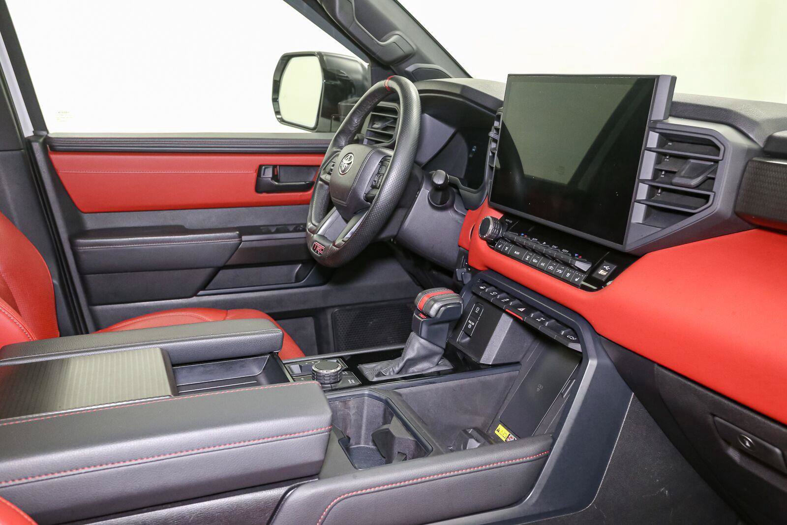 Used 2025 Toyota Tundra TRD Pro AWD/4WD image 19