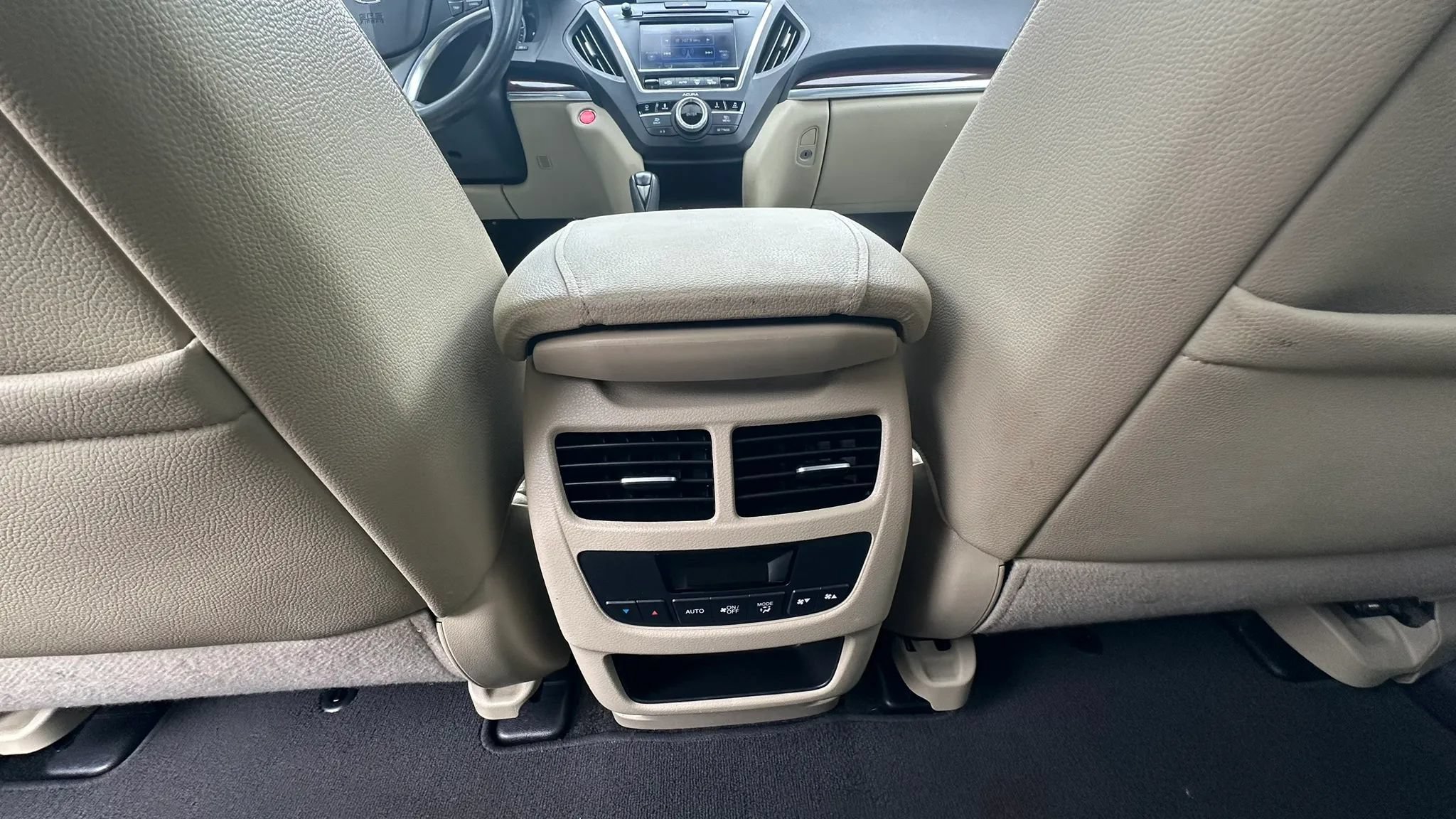 Used 2014 Acura MDX w/ Technology Package AWD/4WD image 33