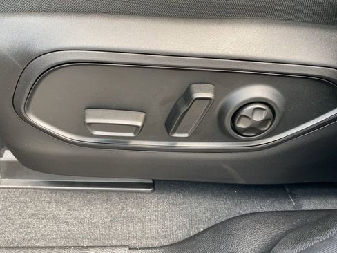 New 2025 Jeep Grand Cherokee L Altitude AWD/4WD image 28