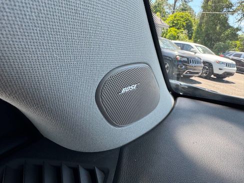 Used 2011 Cadillac SRX Luxury FWD image 26