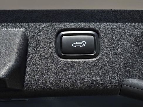 New 2026 Kia Sportage EX FWD image 8