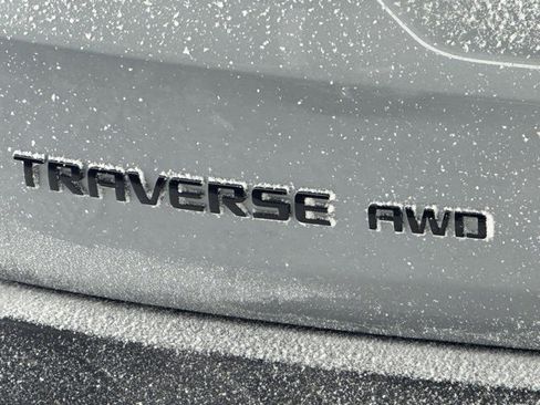 Certified 2023 Chevrolet Traverse RS w/ LPO, Floor Liner Package image 9