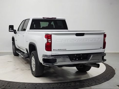Used 2025 Chevrolet Silverado 2500 LT AWD/4WD image 6