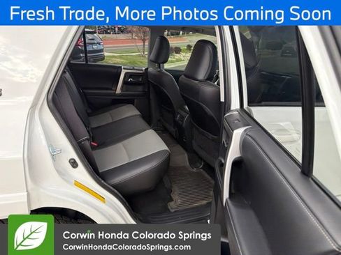 Used 2018 Toyota 4Runner SR5 Premium AWD/4WD image 8