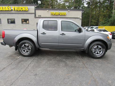 Used 2019 Nissan Frontier Desert Runner RWD image 8