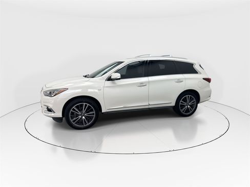 Used 2017 INFINITI QX60 Luxe w/ Deluxe Technology Package image 4