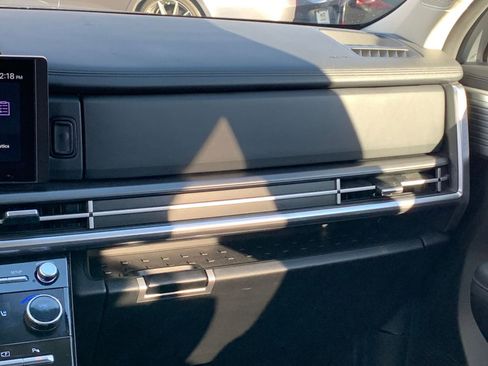 Used 2025 Hyundai Santa Fe SEL image 38