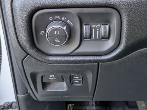 New 2026 RAM 1500 Big Horn AWD/4WD image 12