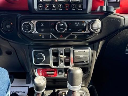 Used 2020 Jeep Wrangler Unlimited Rubicon AWD/4WD image 25