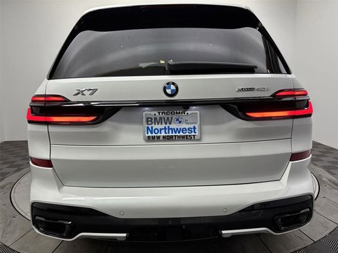New 2026 BMW X7 xDrive40i w/ M Sport Package image 15