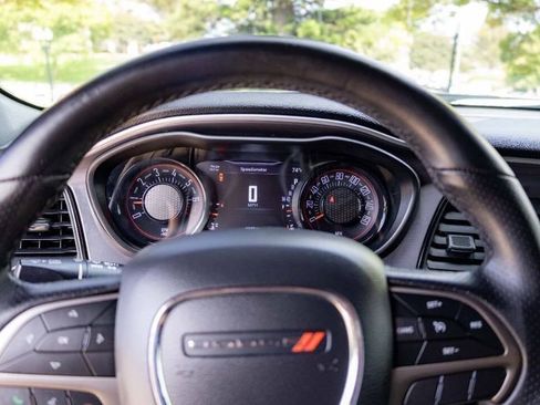 Used 2019 Dodge Challenger SXT w/ Blacktop Package image 39