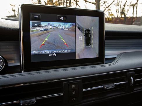 Used 2021 Lincoln Corsair Reserve image 15