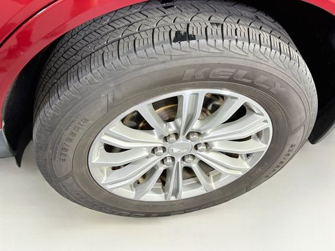 Used 2019 Cadillac XT5 Luxury image 32