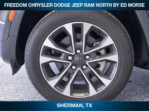 New 2025 Jeep Grand Cherokee L Overland w/ Rear Seat Video Group I image 7