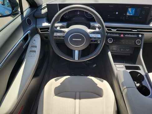 Certified 2025 Hyundai Sonata SEL FWD image 14