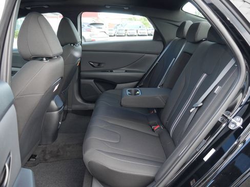 New 2026 Hyundai Elantra SEL Sport Premium FWD image 27