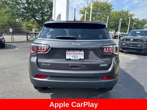 Used 2024 Jeep Compass Latitude AWD/4WD image 6