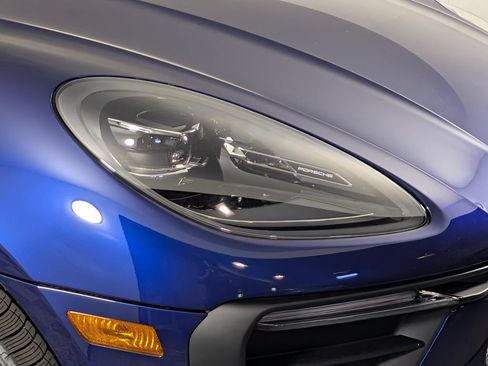 New 2026 Porsche Macan AWD/4WD image 15