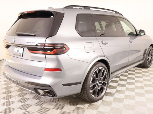New 2026 BMW X7 xDrive40i w/ M Sport Package AWD/4WD image 23