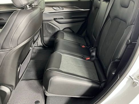 New 2026 Jeep Grand Cherokee Laredo image 26