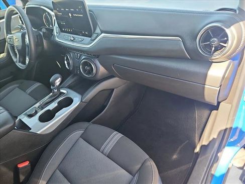 Used 2025 Chevrolet Blazer LT image 23