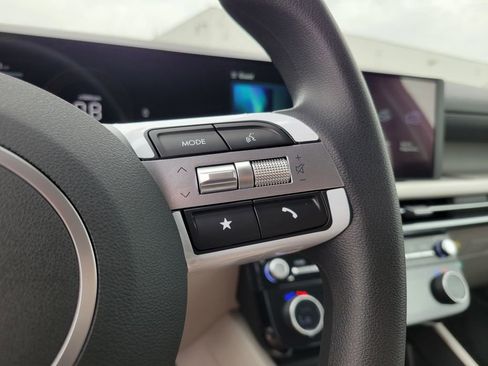 New 2026 Hyundai Tucson SEL image 16